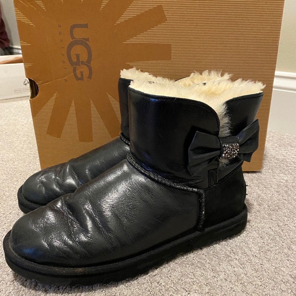 UGG Mini Bailey Bow Crystal